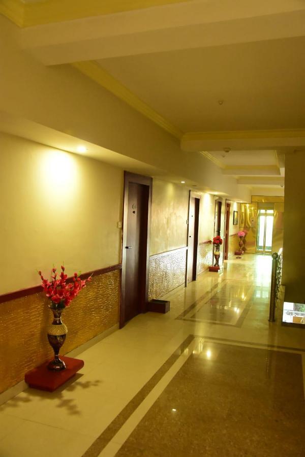 Hotel Shiv International Bhachau Zewnętrze zdjęcie