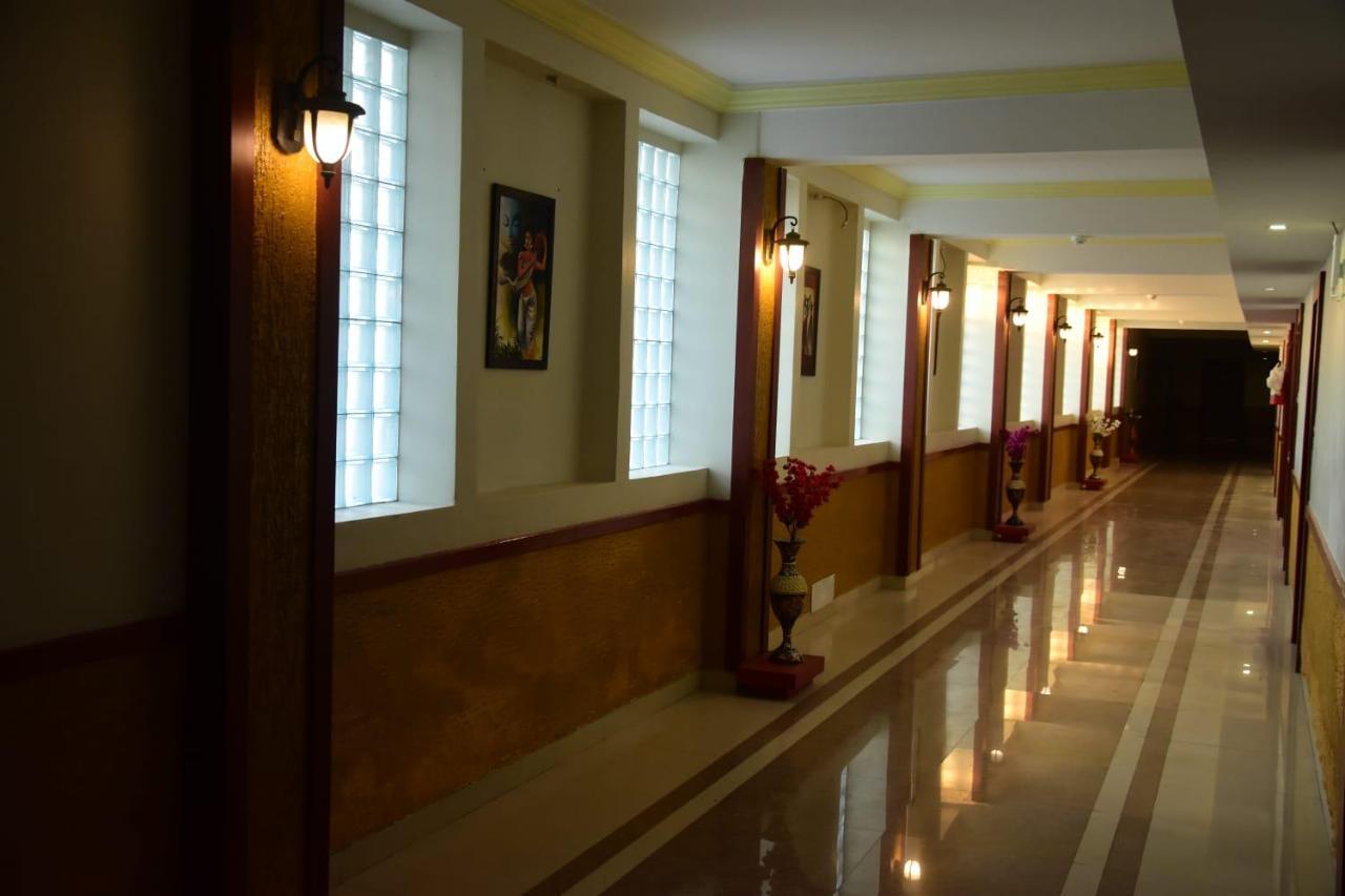 Hotel Shiv International Bhachau Zewnętrze zdjęcie