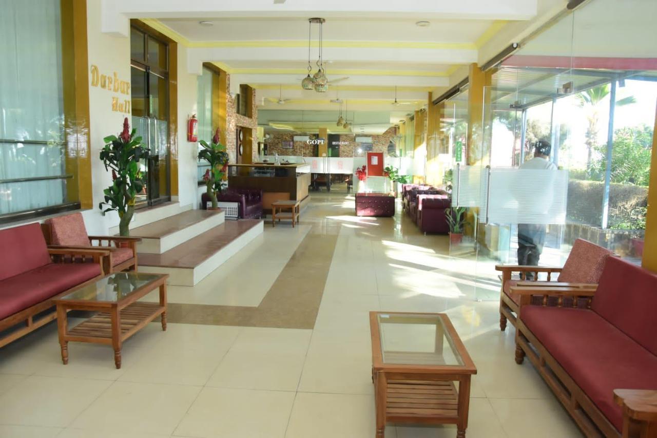 Hotel Shiv International Bhachau Zewnętrze zdjęcie